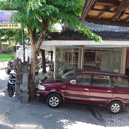 ホテルBali Dwipa クタ エクステリア 写真